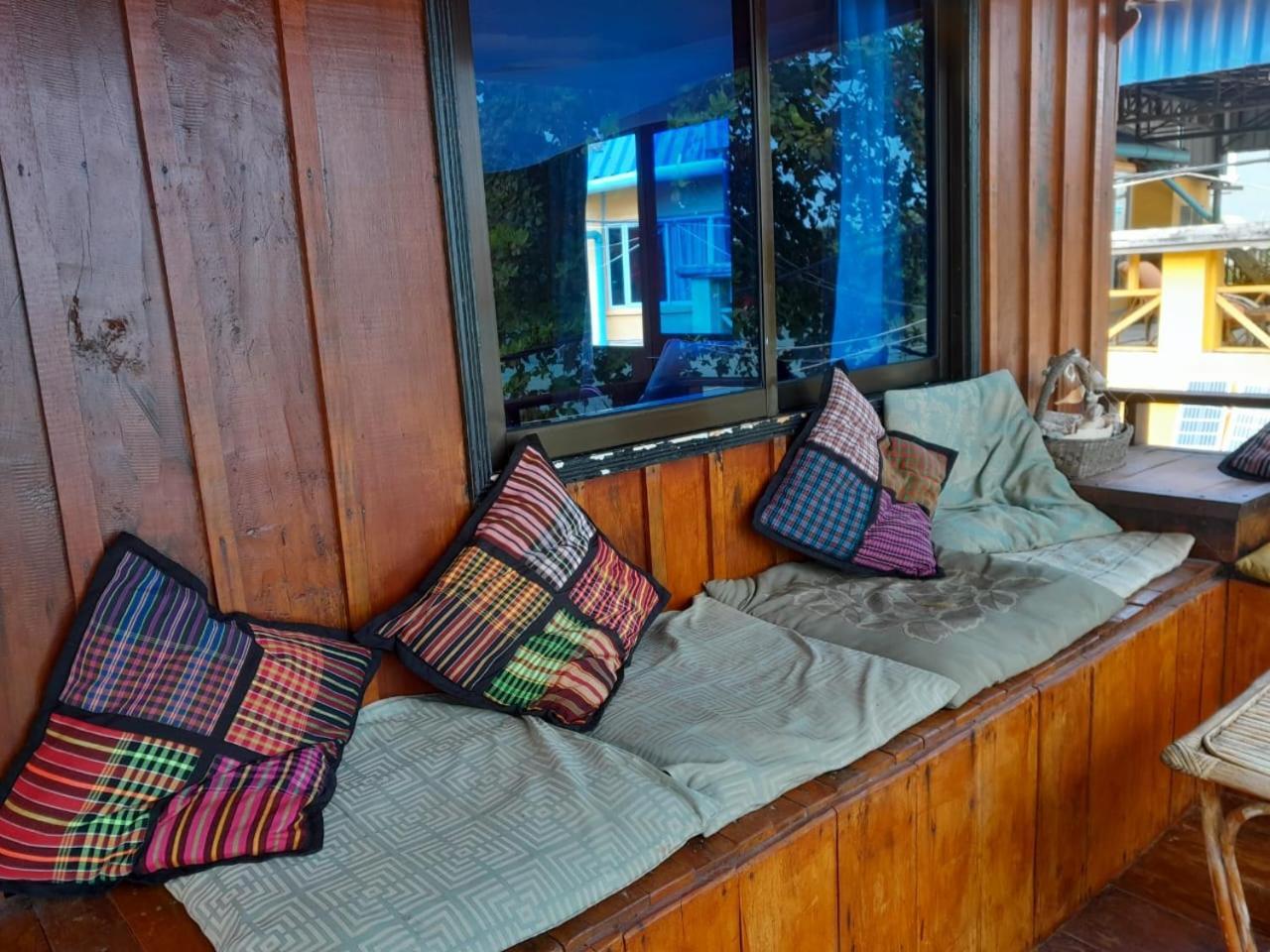 Bong'S Guesthouse M'Pai Bay Koh Rong Sanloem Εξωτερικό φωτογραφία