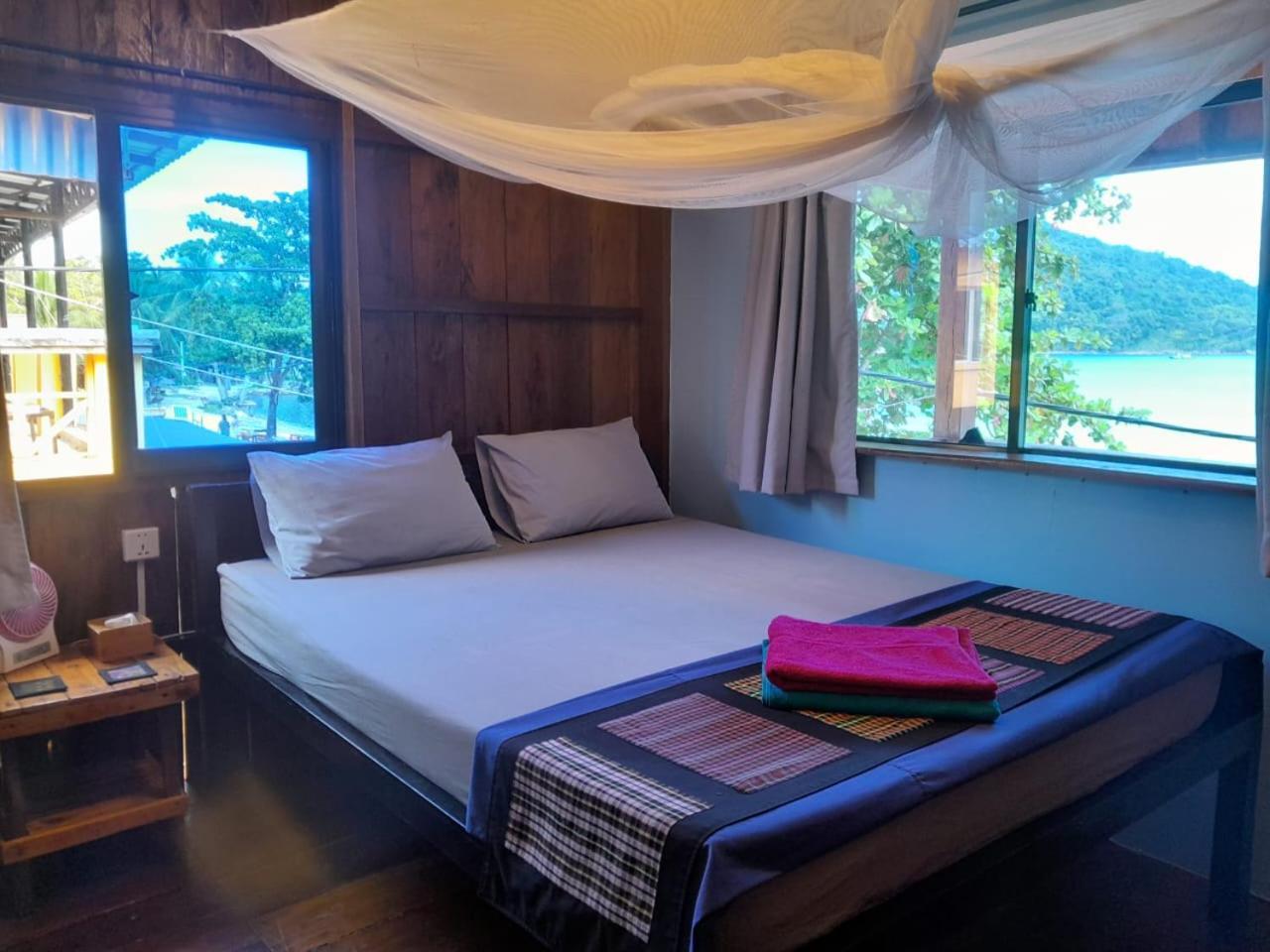 Bong'S Guesthouse M'Pai Bay Koh Rong Sanloem Εξωτερικό φωτογραφία