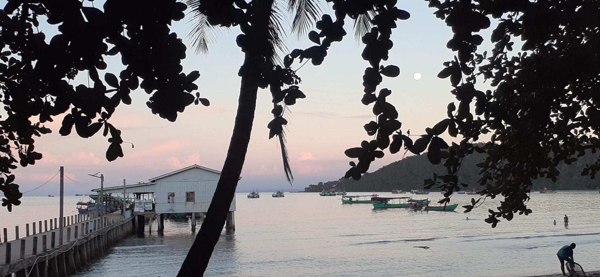 Bong'S Guesthouse M'Pai Bay Koh Rong Sanloem Εξωτερικό φωτογραφία